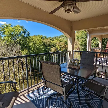 Relaxing Condo On The River - New Air Hockey Table Pigeon Forge Extérieur photo
